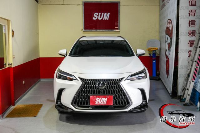 360環景、ACC、車道置中、AEB，LSS 3.0，豪華特仕版，新車價196萬  第3張相片