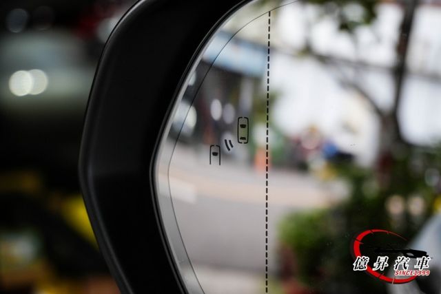 360環景、ACC、車道置中、AEB，LSS 3.0，豪華特仕版，新車價196萬  第7張相片