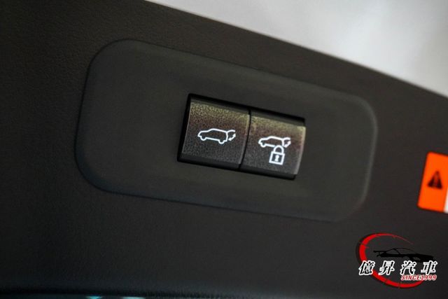 360環景、ACC、車道置中、AEB，LSS 3.0，豪華特仕版，新車價196萬  第8張相片