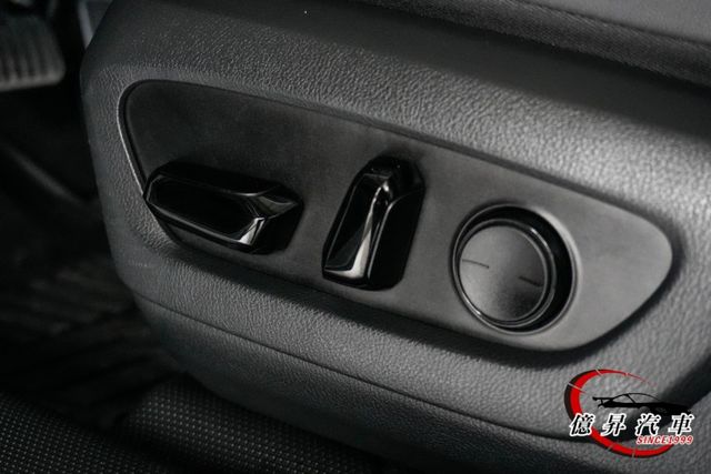 360環景、ACC、車道置中、AEB，LSS 3.0，豪華特仕版，新車價196萬  第14張相片