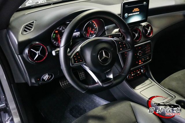 Keyless、AMG套件、盲點偵測、H/K音響、全景天窗，極致跑格轎跑  第11張相片