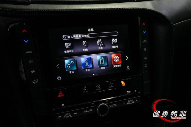 QX50風尚版，僅跑5.9萬公里，ACC跟車、360度環景、抬頭顯示器、電動尾門  第16張相片