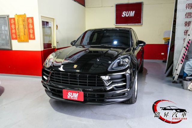 小改款，一線尾燈，選配全景天窗，Porsche跑旅，性能與舒適兼具  第1張相片