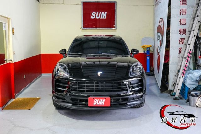 小改款，一線尾燈，選配全景天窗，Porsche跑旅，性能與舒適兼具  第3張相片