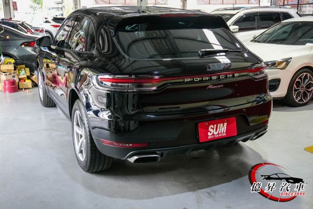 小改款，一線尾燈，選配全景天窗，Porsche跑旅，性能與舒適兼具  第6張相片