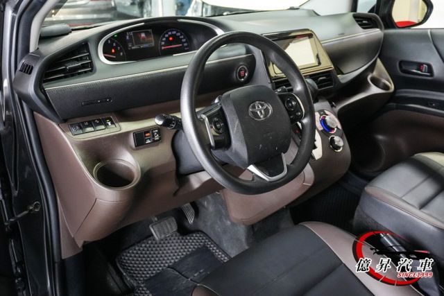 Crossover跨界版，高視野，駕駛更安心，盲點偵測、右側電滑門、車道偏離警示  第11張相片