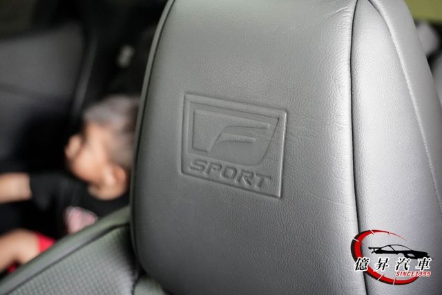 全車透明犀牛皮，超低里程，RX350 F SPORT版，媲美新車，現省價差  第12張相片