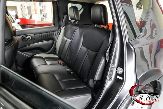 車室空間寬敞，載人載物都輕鬆，經典耐用車款，妥善率高，省油表現優異  第9張相片