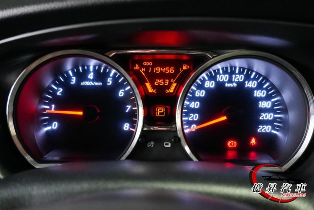 車室空間寬敞，載人載物都輕鬆，經典耐用車款，妥善率高，省油表現優異  第15張相片