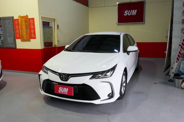 僅跑5.4萬公里，ACC跟車、抬頭顯示器，選配CarPlay原廠影音，低里程，代步神車  第1張相片