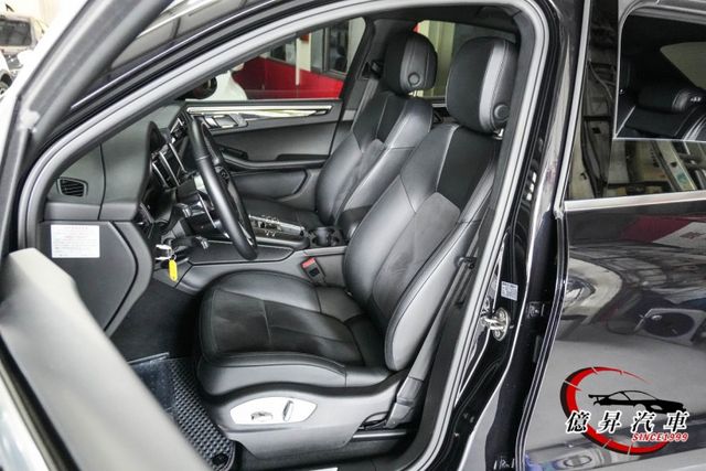 MACAN S，20吋RS Spyder鋁圈、金屬墨玉黑、360度環景，選配近40萬  第9張相片
