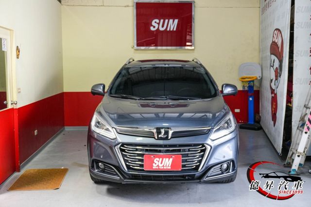 360環景、換檔撥片、盲點偵測、電動尾門，年份新、價格便宜，高CP值運動SUV  第3張相片