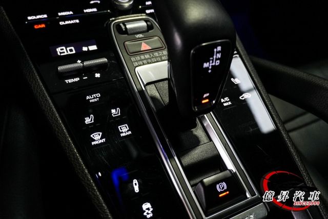 後輪轉向、跑排、PSAM、PSCB，新車含選配653萬，購買延長保固到明年5月  第13張相片