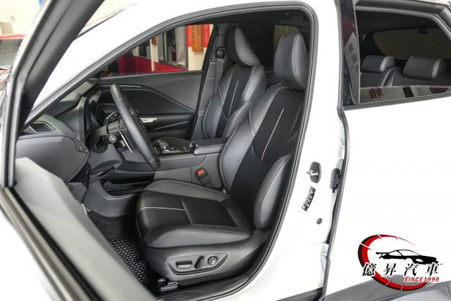 自動停車輔助、360環景、抬頭顯示器、MK音響，市場稀有，最頂規，新車價169萬  第9張相片