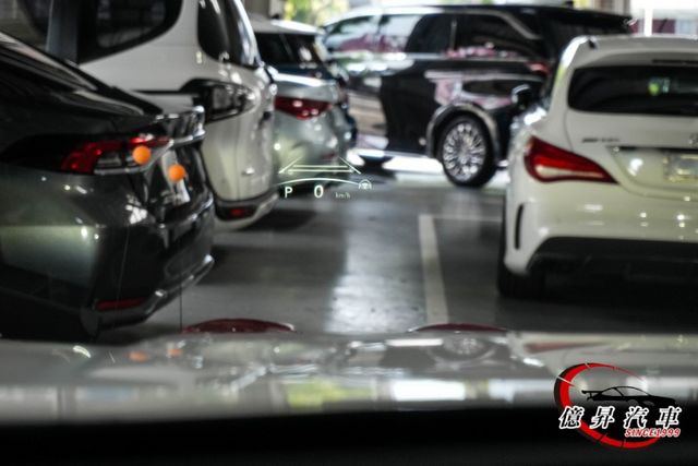 自動停車輔助、360環景、抬頭顯示器、MK音響，市場稀有，最頂規，新車價169萬  第15張相片
