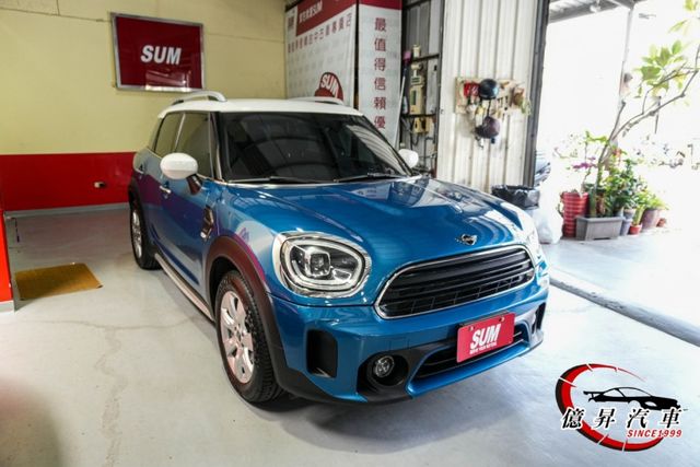 低里程，Led頭燈、6.5吋中控螢幕、電動尾門、英國旗尾燈，經典英倫設計  第2張相片