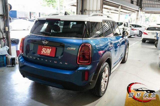 低里程，Led頭燈、6.5吋中控螢幕、電動尾門、英國旗尾燈，經典英倫設計  第4張相片