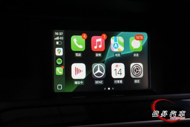 AMG套件、CarPlay，油底殼、引擎腳均換新，為旅行而生，節能大空間旅行車  第17張相片