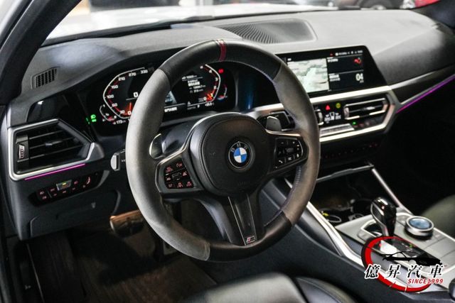 M-Sport版，抬頭顯示器、H/K音響、360環景，配備最豐富的首發版，外型帥、配備滿、操控強  第9張相片