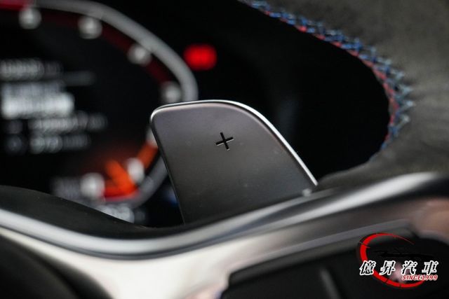 M-Sport版，抬頭顯示器、H/K音響、360環景，配備最豐富的首發版，外型帥、配備滿、操控強  第10張相片