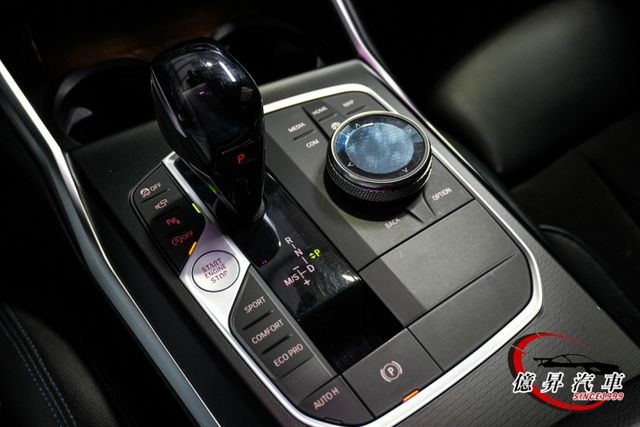 M-Sport版，抬頭顯示器、H/K音響、360環景，配備最豐富的首發版，外型帥、配備滿、操控強  第13張相片