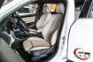 市場稀有28i，跑格十足、斜背設計，運動化車身線條，展現年輕與個性的完美融合  第7張縮圖