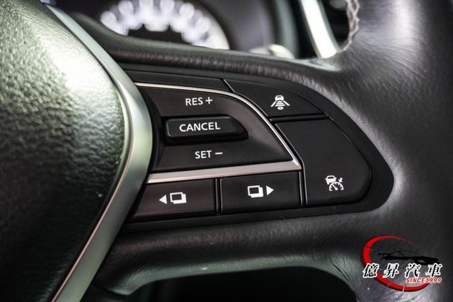QX50風尚版，僅跑5.9萬公里，ACC跟車、360度環景、抬頭顯示器、電動尾門  第15張相片