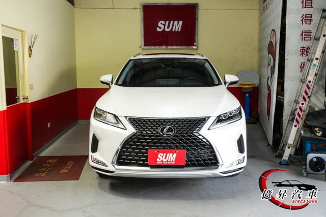 RX300頂級型，抬頭顯示器、電動尾門、ACC跟車、盲點偵測、雙前座通風椅  第3張相片