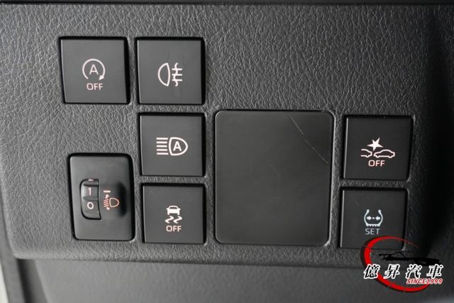低里程，新車保固中，TSS、LED頭燈、前後行車紀錄器  第10張相片