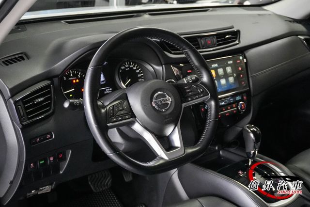 超低里程，CarPlay、360度環景、ACC跟車、盲點偵測、電動尾門，兼具舒適、空間與實用性  第11張相片