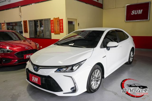 Keyless、恆溫空調、ACC跟車、盲點偵測，油電尊爵版，大電池保固中  第1張相片