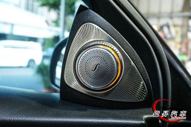 改裝旋轉柏林，市場稀有23P跟車、盲點偵測、柏林之音、360環景，配備滿滿  第17張相片