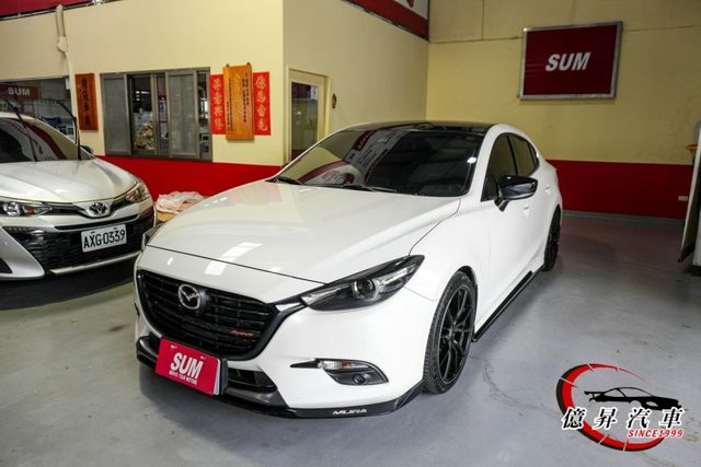 經典日系房車，外表輕改裝、鋁圈、氣氛燈，整體氣氛佳，滿滿年輕人的味道  第1張相片