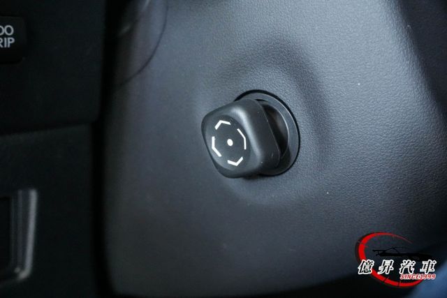 科技、前衛，日系豪華休旅，電動椅、電動尾門，菁英PLUS版，妥善率優良  第15張相片