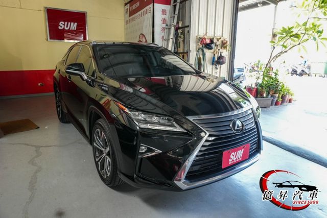 RX300頂級版，抬頭顯示器、ACC跟車、盲點偵測、雙前通風椅、電動尾門  第2張相片