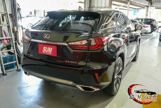 RX300頂級版，抬頭顯示器、ACC跟車、盲點偵測、雙前通風椅、電動尾門  第6張相片