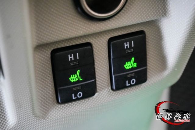 3.5排氣量，好開有力不重拖，寬廣正七人座，三代同堂一同郊遊，輕鬆搞定  第16張相片