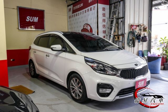 HID氙氣頭燈、盲點偵測、全景天窗，高CP值七人座 MPV，載人載物都輕鬆  第2張相片