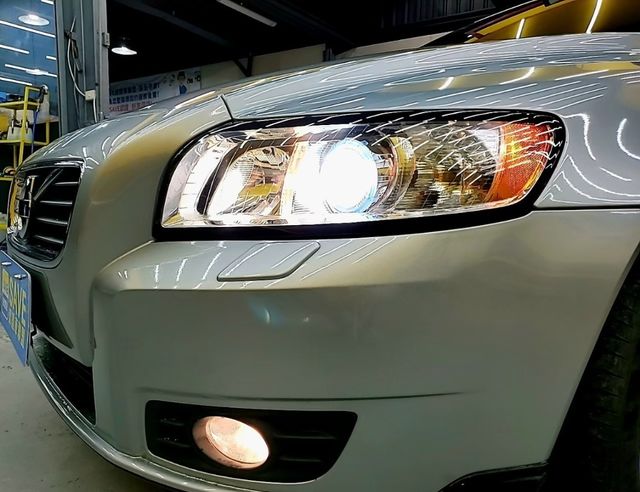 VOLVO富豪 V50  第4張相片