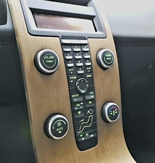 VOLVO富豪 V50  第9張相片