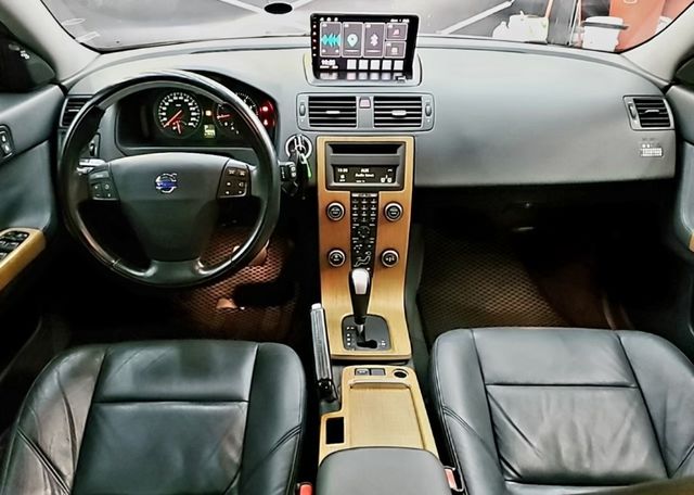 VOLVO富豪 V50  第19張相片