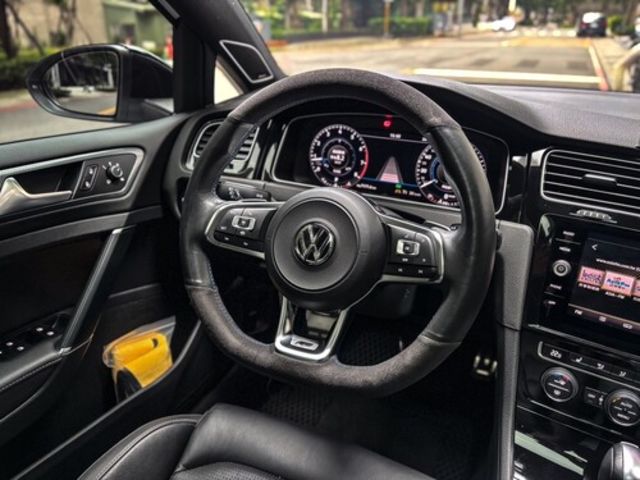 VOLKSWAGEN福斯 GOLF VARIANT  第6張相片