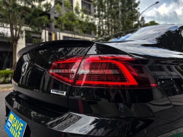VOLKSWAGEN福斯 PASSAT  第4張相片