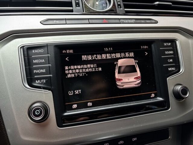 VOLKSWAGEN福斯 PASSAT  第14張相片