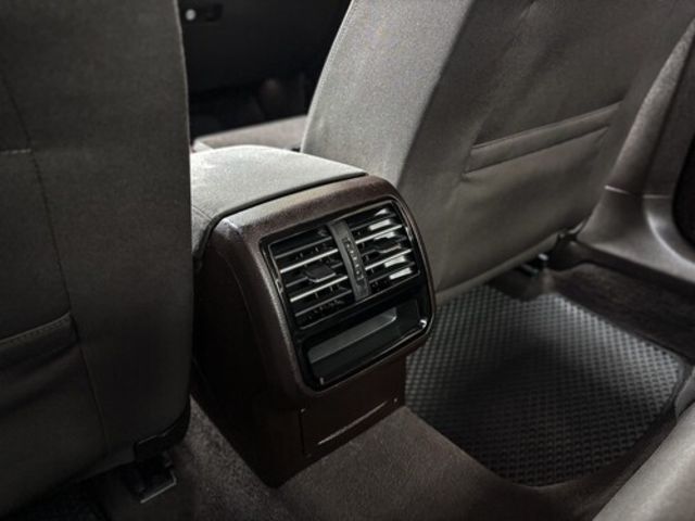 VOLKSWAGEN福斯 PASSAT  第16張相片