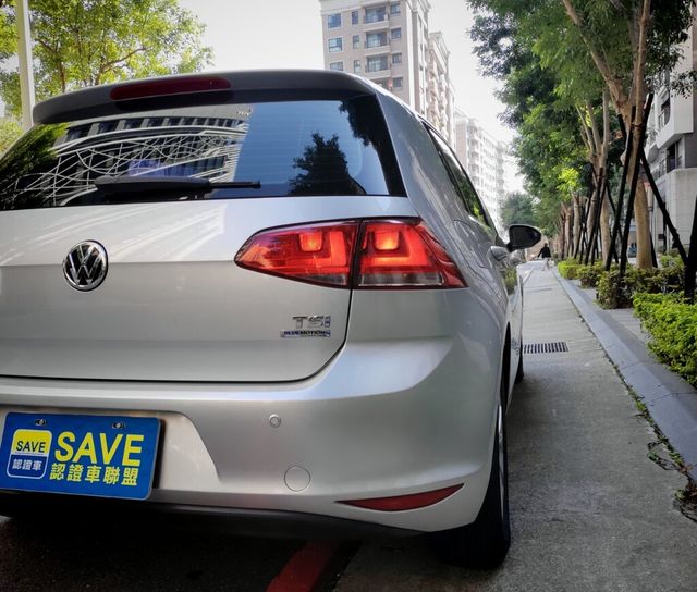 VOLKSWAGEN福斯 GOLF  第4張相片