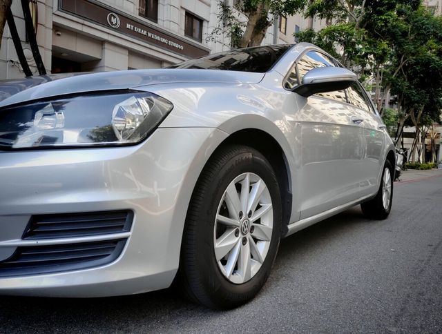 VOLKSWAGEN福斯 GOLF  第5張相片