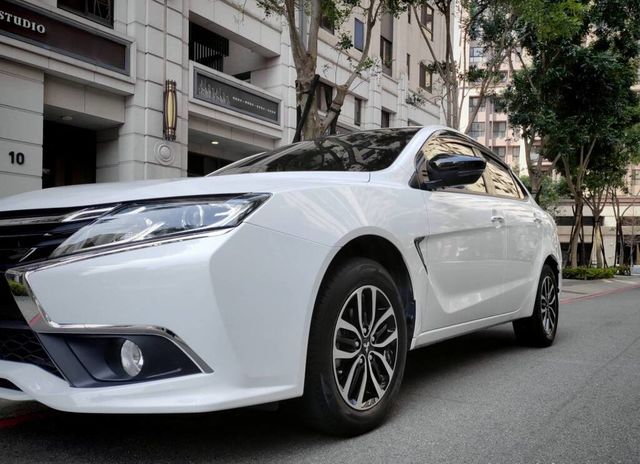 MITSUBISHI三菱 GRAND LANCER  第9張相片
