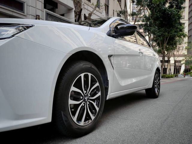 MITSUBISHI三菱 GRAND LANCER  第11張相片