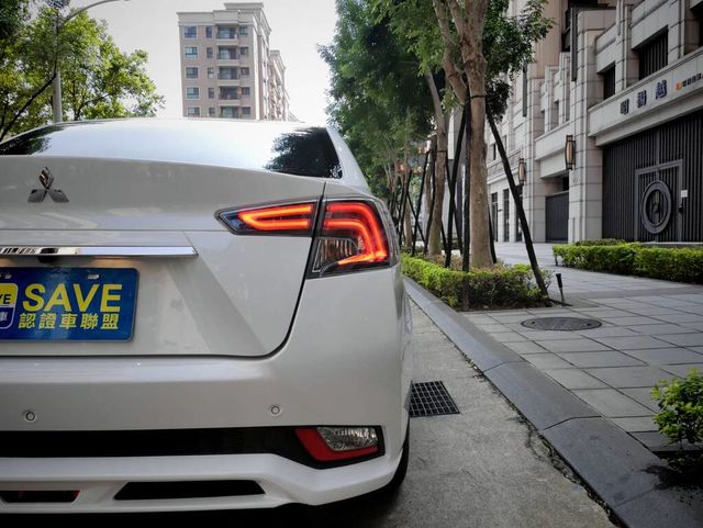 MITSUBISHI三菱 GRAND LANCER  第13張相片
